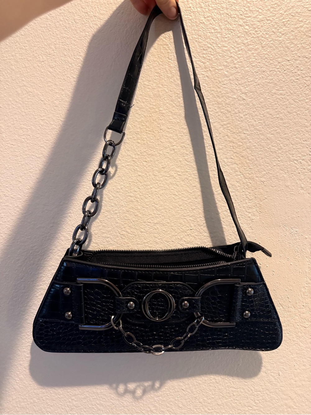 Black Croc-Embossed Chain Shoulder Bag - Unbranded - Picture 5 of 8